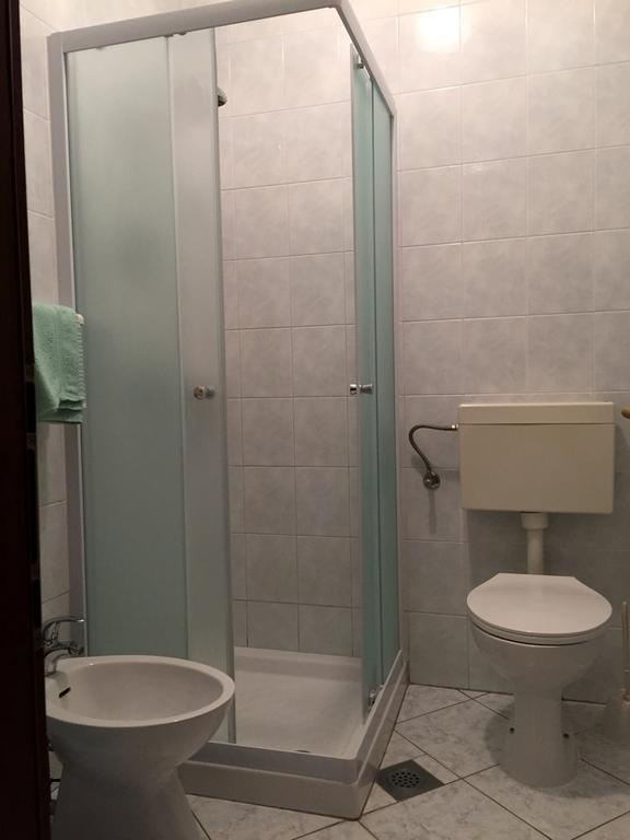 Apartments Zdjelar ポレッチ エクステリア 写真