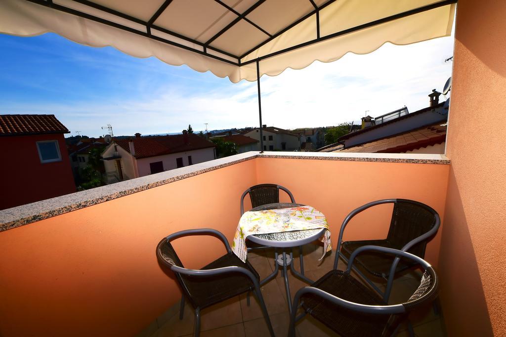 Apartments Zdjelar ポレッチ エクステリア 写真