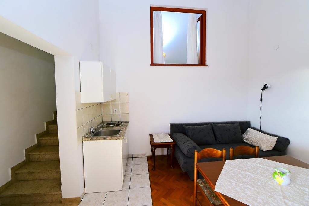 Apartments Zdjelar ポレッチ エクステリア 写真