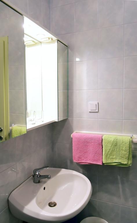Apartments Zdjelar ポレッチ エクステリア 写真