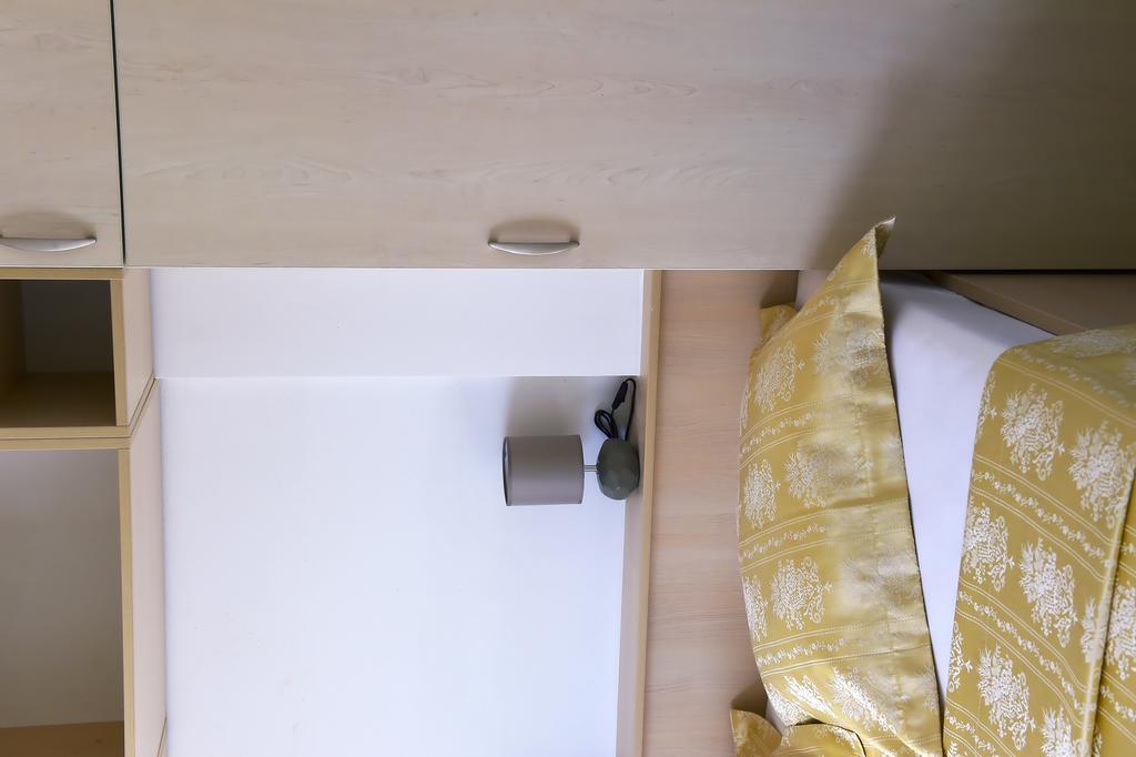 Apartments Zdjelar ポレッチ エクステリア 写真