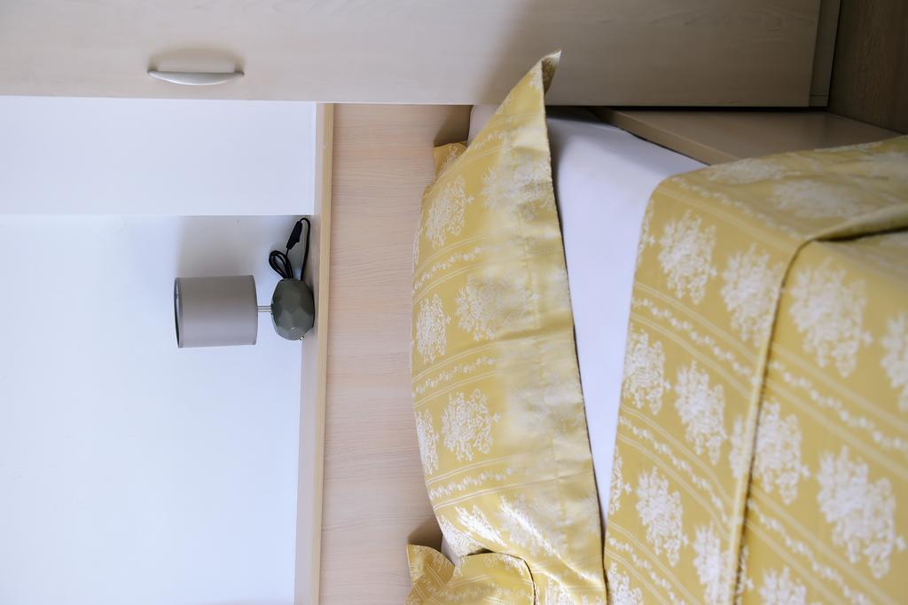 Apartments Zdjelar ポレッチ エクステリア 写真
