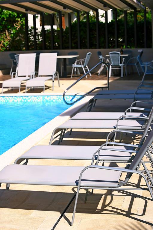 Apartments Zdjelar ポレッチ エクステリア 写真