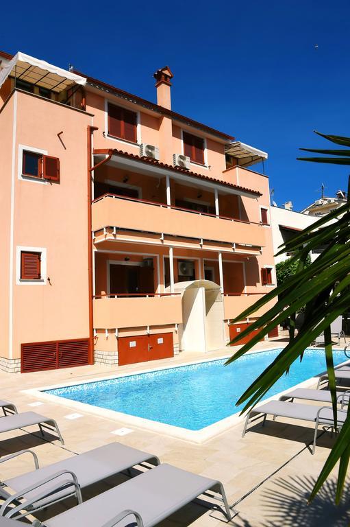 Apartments Zdjelar ポレッチ エクステリア 写真